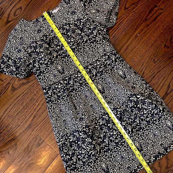 Navy Blue and Ivory Empire Waist Damask Pattern Dress With Pockets Size 8 - Picture 11 of 16